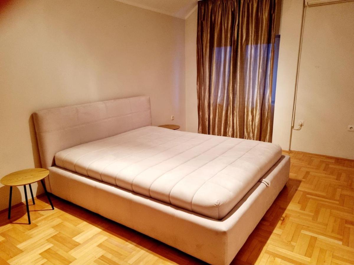 Apartman Branko Kruševac Exterior foto